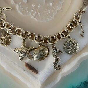 Lilly Pulitzer Beachy Charm Bracelet